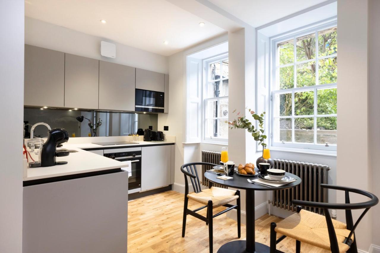 Dragon Suites Luxury Serviced Apartments At Alva Street Edinburgh Ngoại thất bức ảnh
